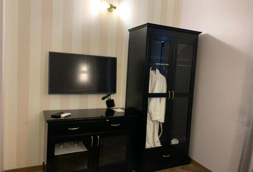 اتاق استاندارد, Balkan Centar