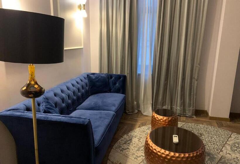 آپارتمان لوکس 1 خوابه, Balkan Centar