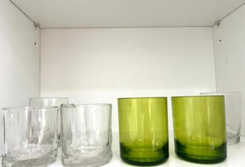 דירת חדר, Modern Style 1br Condo Close To Kata Beach