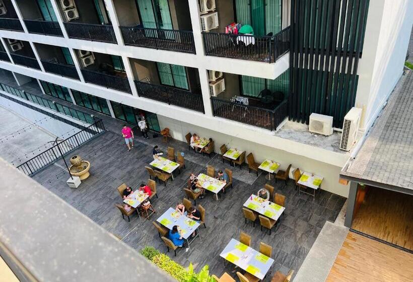 Apartament 1 Dormitor, 一卧现代迷人公寓@kata Beach, 步行5分钟