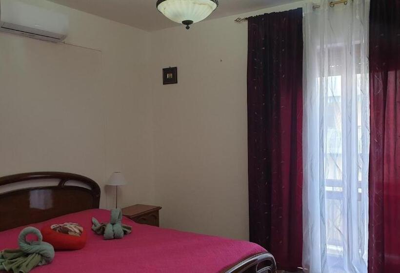 Habitació Estàndard Bany Compartit, Bingo 2