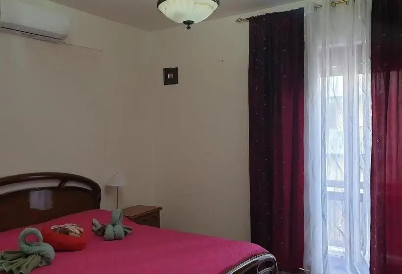 Quarto Standard Casa de Banho Partilhada, Bingo 2