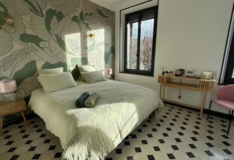 キングサイズベッドのスタンダードルーム, Chambre Pivoine Au Domaine De L Aven