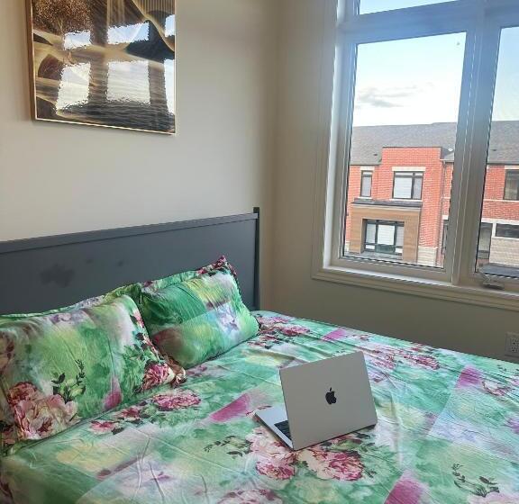 Pokój Standard, Private Room In A Brand New House Ajax Greater Toronto, 30 Min To Pearson Airport
