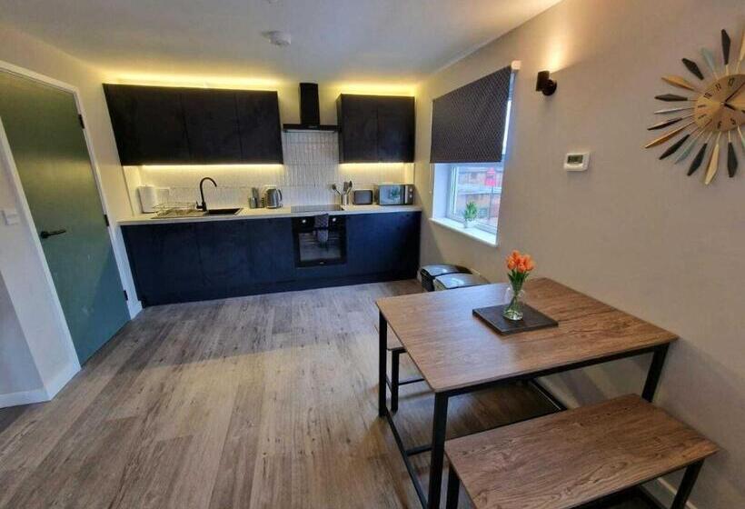 اتاق استاندارد با سرویس بهداشتی مشترک, Vere Apartments