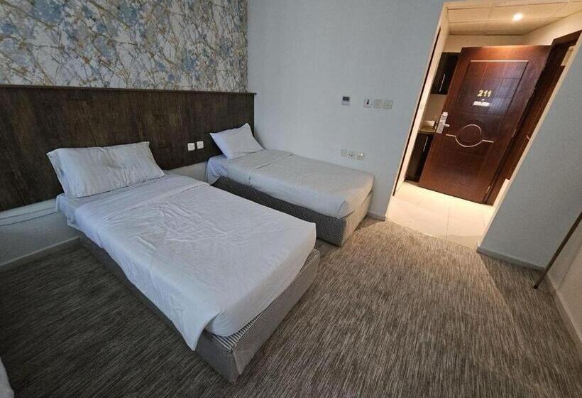 سرير فى غرفة مشتركه, Al Khulafaa 5 Hotel By Tera