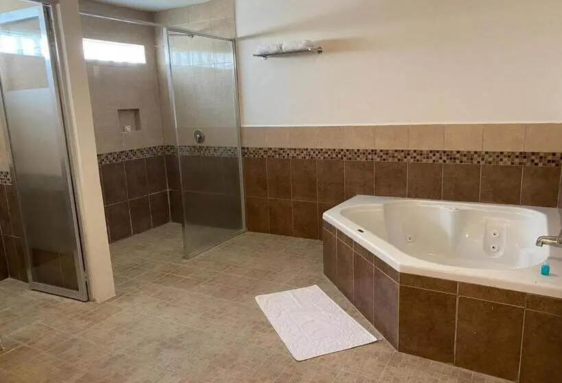Sviitti, Autohotel Frances