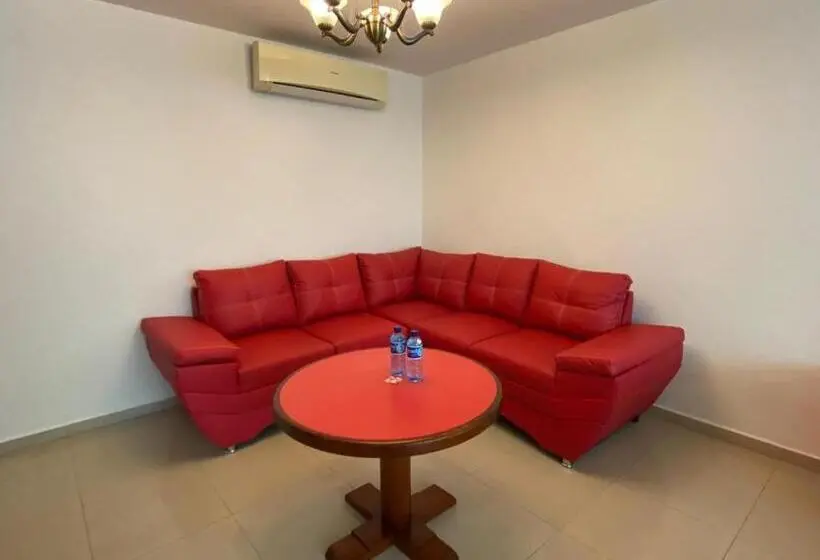 Sviitti, Autohotel Frances