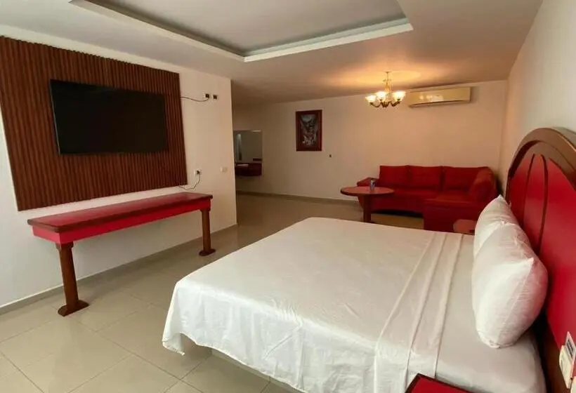 Sviitti, Autohotel Frances