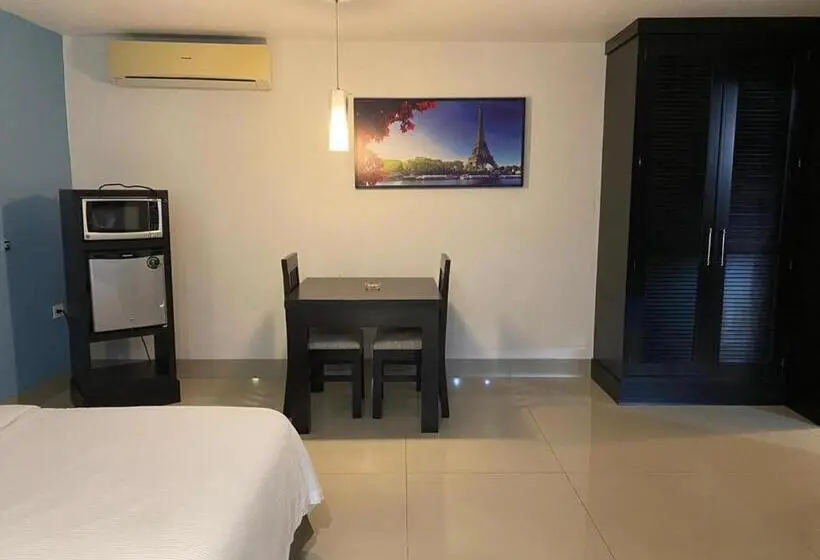 Deluxe-huone, Autohotel Frances