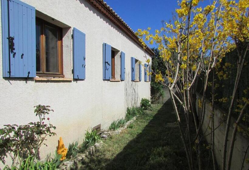 חדר סטנדרט, Chambre Agréable Dans Une Maison Avec Un Grand Lit