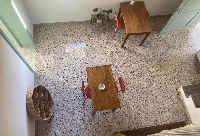 منزل غرفة نوم واحدة, La Casa Nell Orto