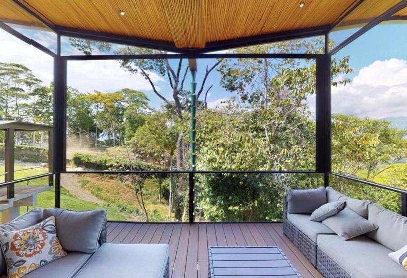 Номер Deluxe, Odyssey Boutique