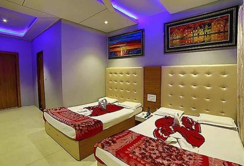 Трехместный Президентский, Fabhotel Prime Maya Palace