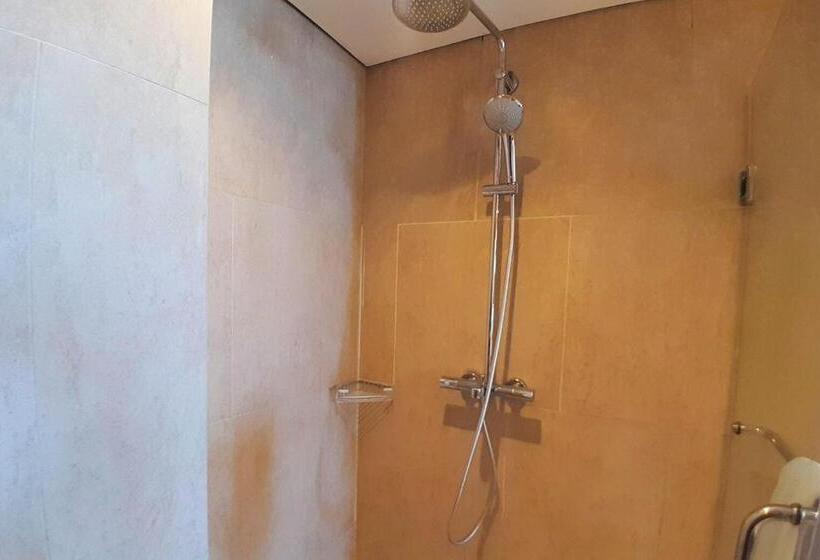 Номер Superior Кровать Кинг, Arjuna Suite And Apartment Sea View Ne45