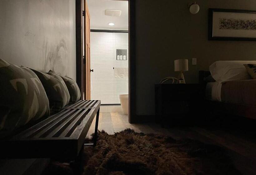 带大床的豪华间, Elesel Lodge