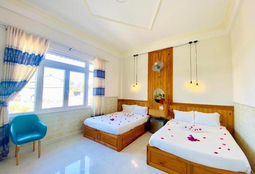 Standart Oda, Ruby Peace