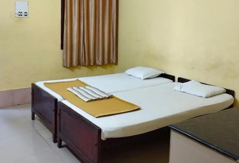 エコノミールーム, Shri Matha Chathra Residency