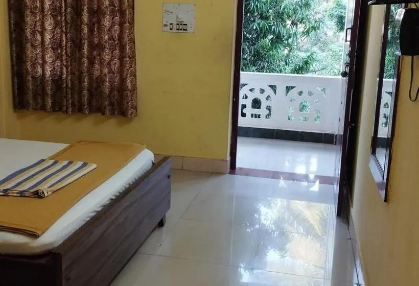 エコノミールーム, Shri Matha Chathra Residency