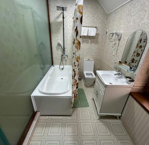 חדר סטנדרט, Naqshband Hotel Vs Craft And Carpet Master Class Cooking