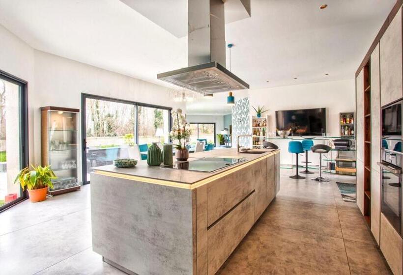 منزل غرفة نوم واحدة, Villa Howard — Jacuzzi, Tranquility & Parking