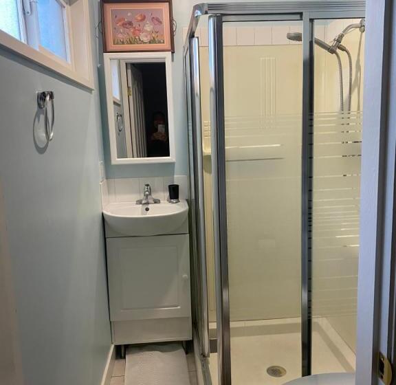 スイート（家族用）, Spacious Beautiful View Suite In Surrey City