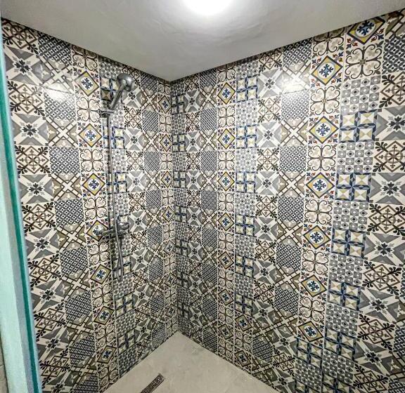 Quarto Deluxe Cama King, Riad El Wazzania
