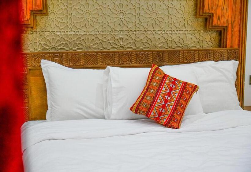 اتاق لوکس, Riad El Wazzania