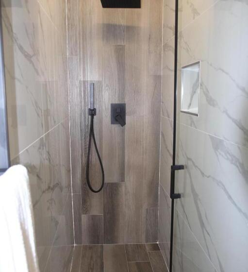 اتاق استاندارد, Fermata San Gennaro