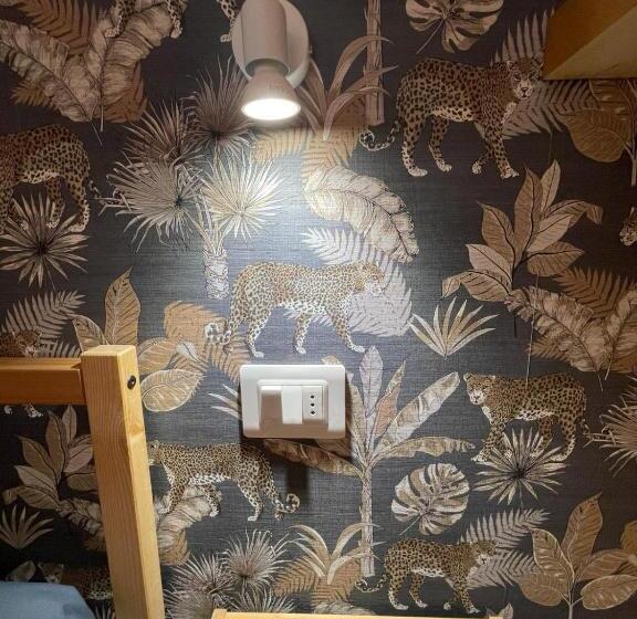 اتاق اکونومی, Lattrazionedelgeco