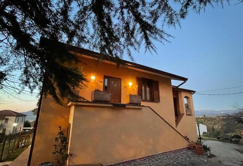 اتاق استاندارد با چشم‌انداز باغ, Lattrazionedelgeco