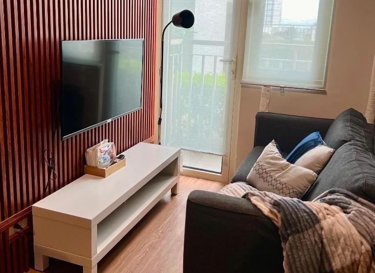 Appartement met 1 Slaapkamer en Balkon, Condo In Pasay