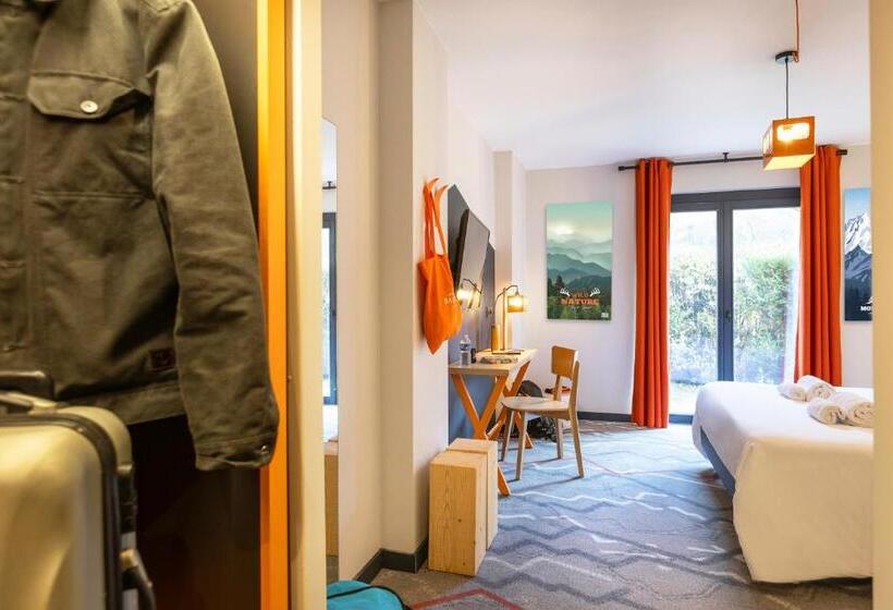 Номер Стандарт Вид на Сад, Base Camp Lodge   Albertville