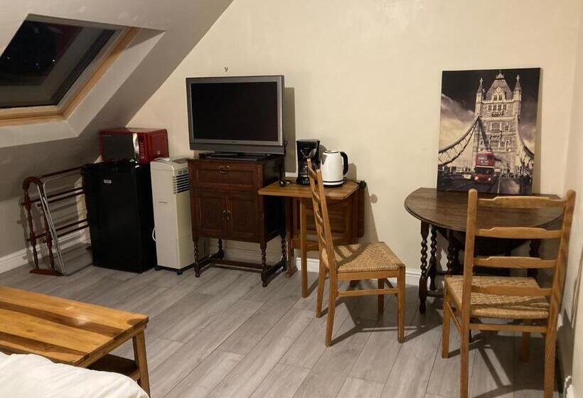 Номер Deluxe Кровать Кинг, Jacks Court B1