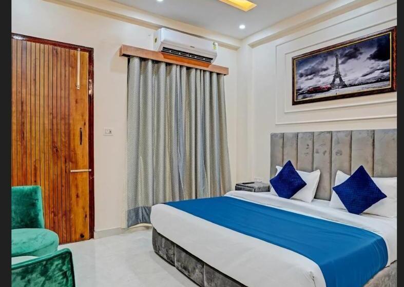 Номер Deluxe, Kashvi Residency