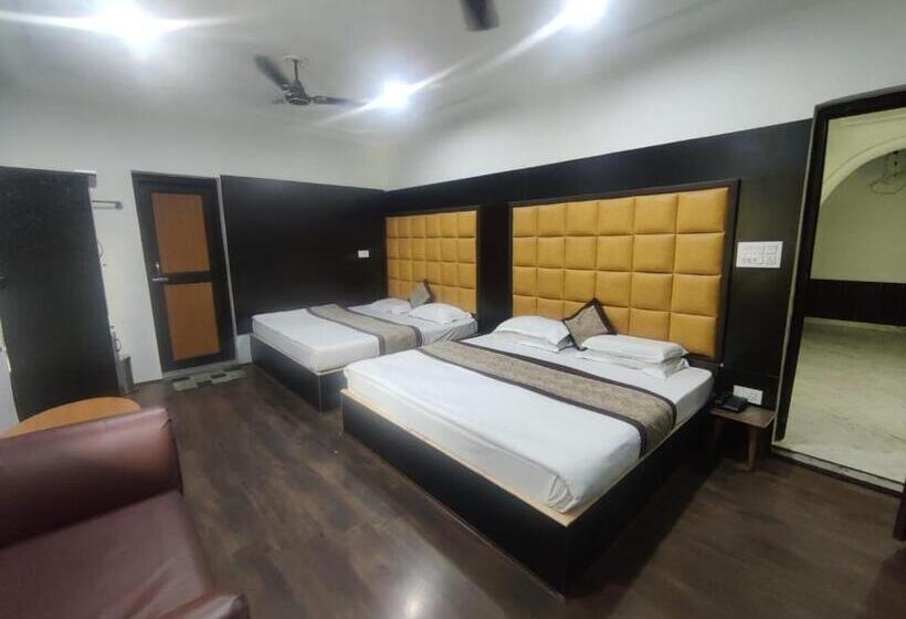 4인용 스탠다드 룸, Silverinnkashmir