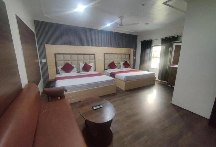 4인용 스탠다드 룸, Silverinnkashmir