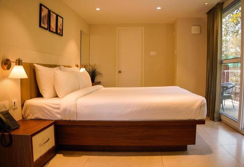 Chambre Economy, Trance Veechika