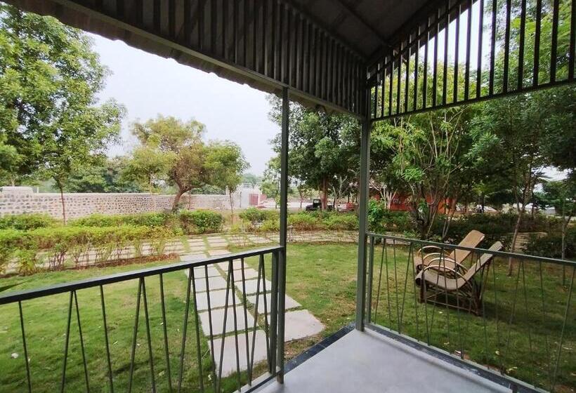 1 Yatak Odalı Villa, Trance Veechika