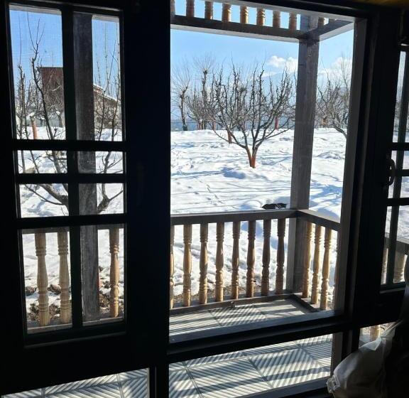 キングサイズベッドのスタンダードルーム, Hideaway Cottages