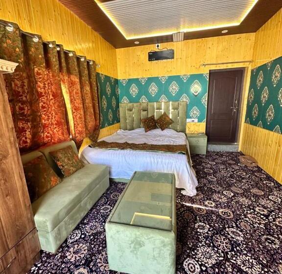 带大床的标准间, Hideaway Cottages