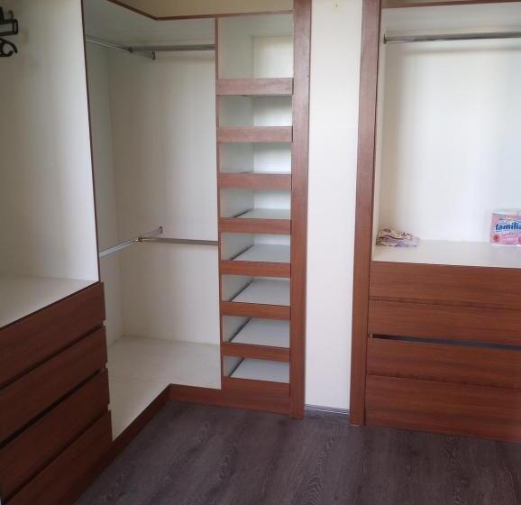 اتاق استاندارد, The International Welcome Center