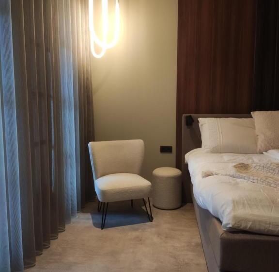 חדר דחוקס עם מיטת קינג, Tumuli Twente B&b Boutique