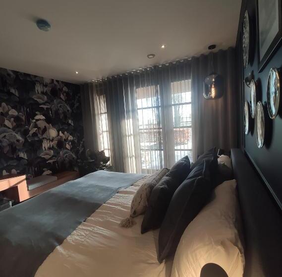 חדר דחוקס עם מיטת קינג, Tumuli Twente B&b Boutique