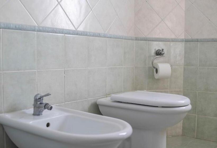 Номер Стандарт Трехместный, B&b Liola