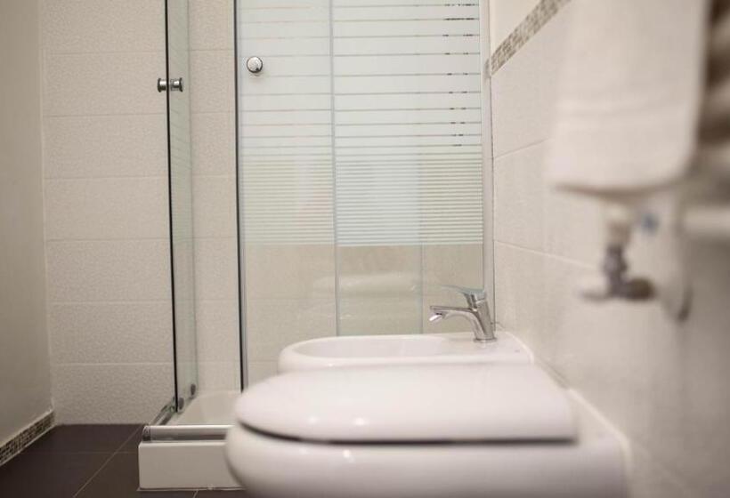 Номер Стандарт Трехместный, B&b Liola