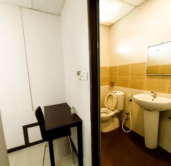 חדר משפחתי, Mb Budget