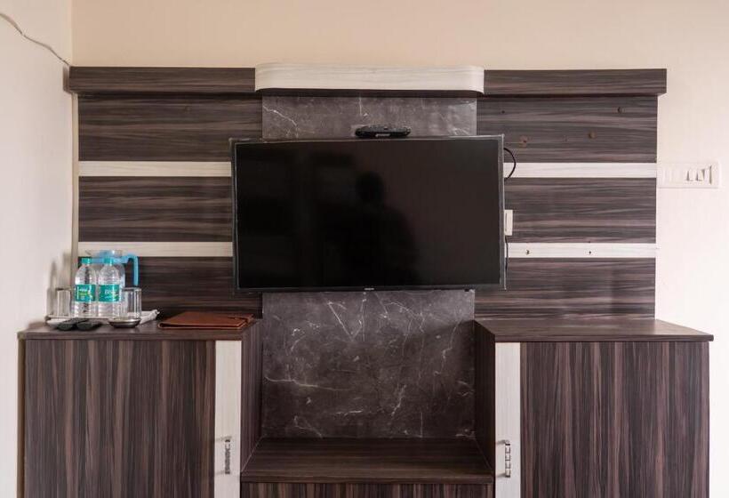 Студия Стандарт Вид на Море, Nilkantha