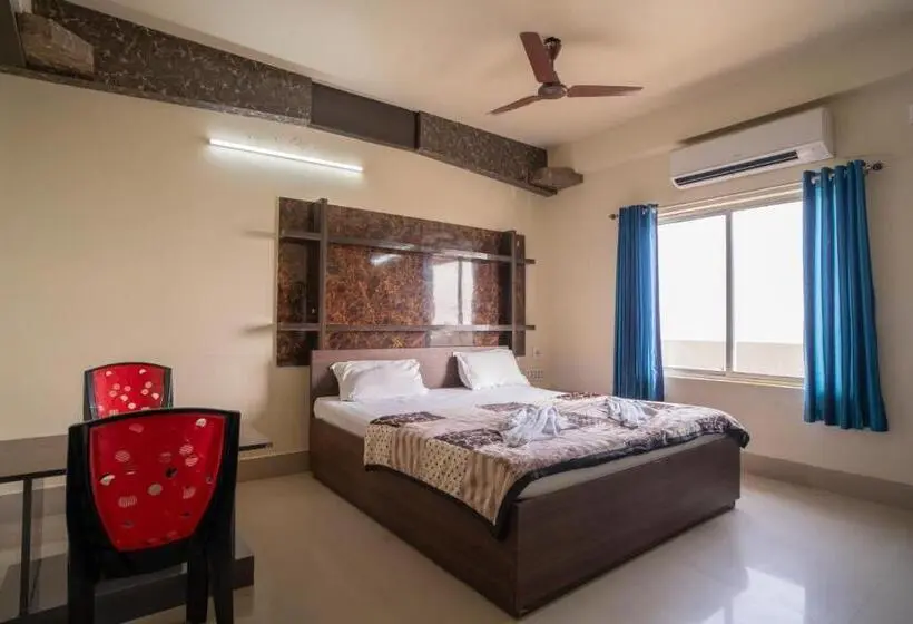 Estudio Standard Vista Mar, Nilkantha