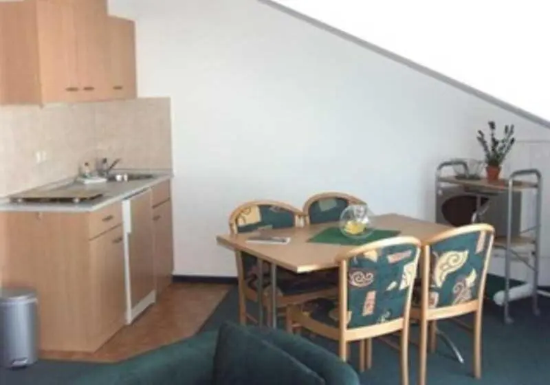 バルコニー付き１ベッドルームアパートメント, Appartementhaus Anne